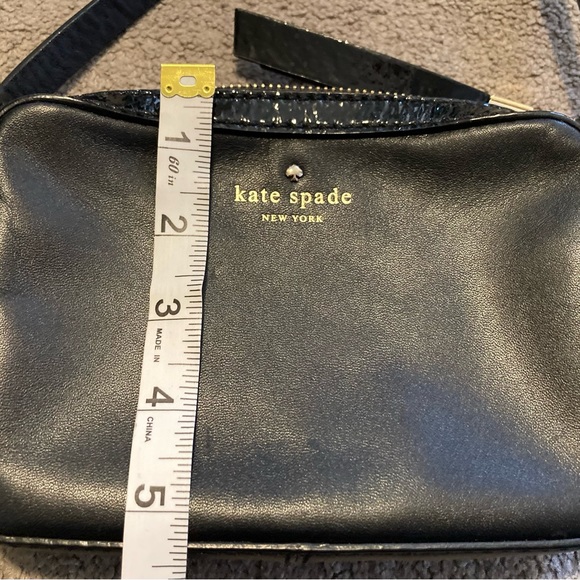 Kate Spade ♠️ crossbody purse - Picture 5 of 8